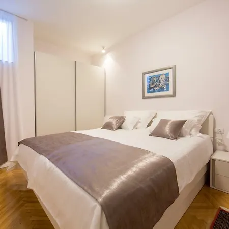 Apartment Melody M With Private Pool *