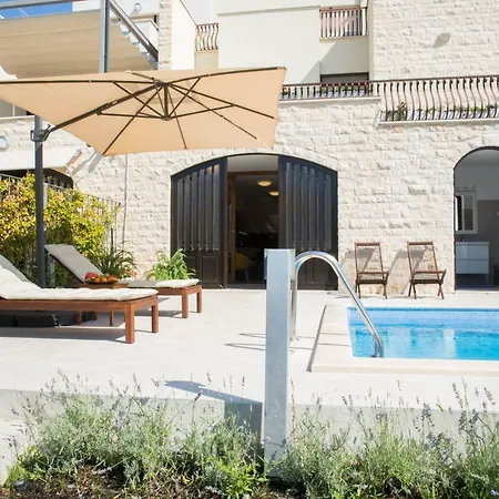 Apartment Melody M With Private Pool